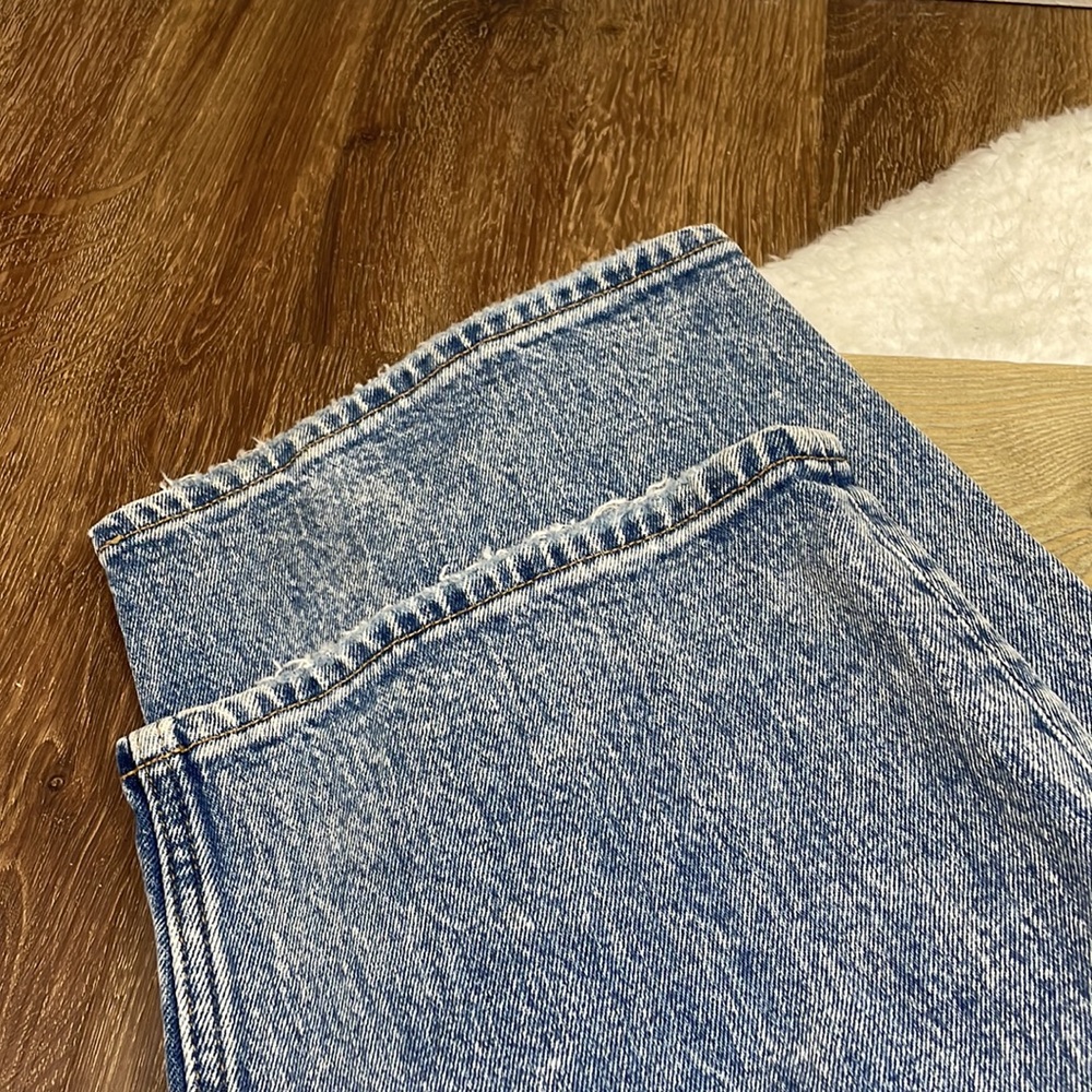 Abercrombie & Fitch NWT Curve Love The Dad High Rise Jeans Ripped Wash - Picture 4 of 9